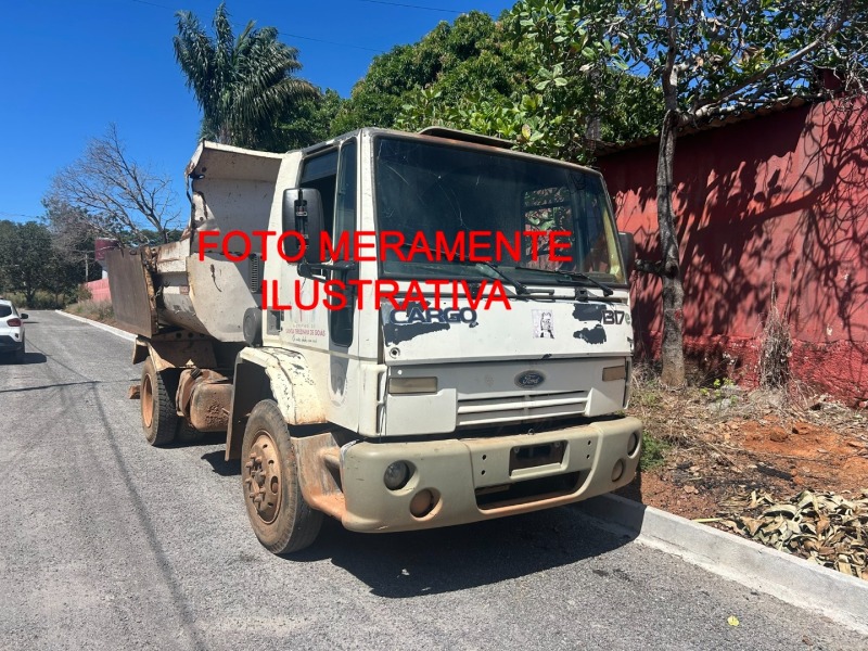 Ford Cargo 1217 2009 Caminhão Diesel Branco Conservado