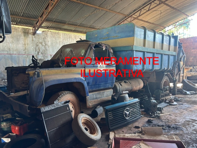Caminhão Chevrolet 11000 1986 Azul Bom Estado