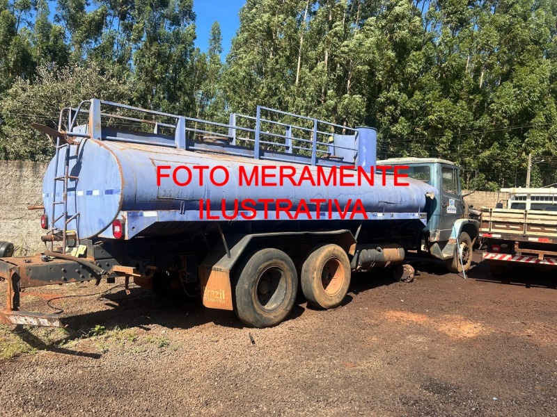 Veículo MERCEDES-BENZ L Mercedes-Benz L-1618 1990 Caminhão Diesel Azul 1990 em leilão