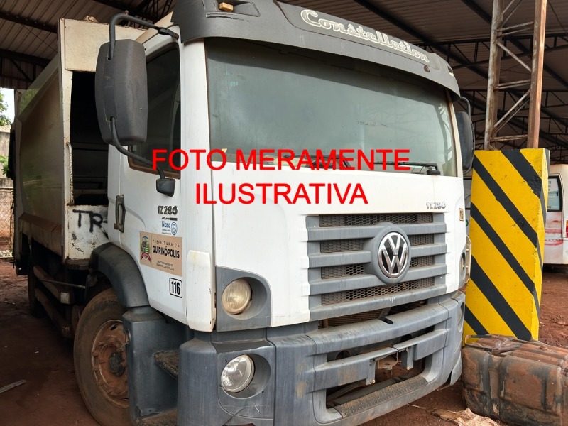 Veículo VOLKSWAGEN Volkswagen Caminhão VW/17.280 CRM 4x2, cor branca, ano/mod. 14/14 2014 em leilão