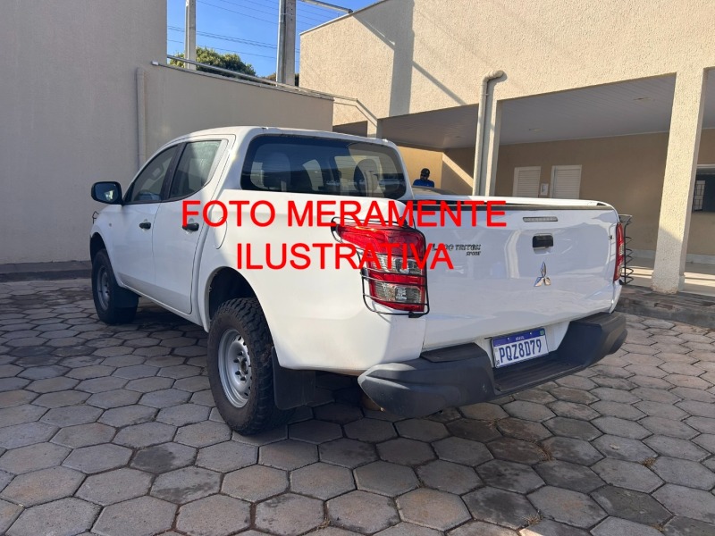MITSUBISHI/L200 TRITON — foto 4 de 5